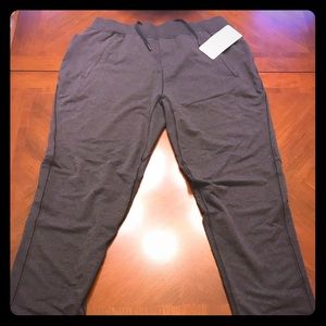 Men’s Lulu Lemon XL Heather Grey Cross Cut Joggers
